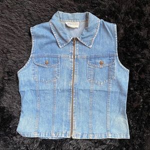Women’s vintage denim vest zip up large